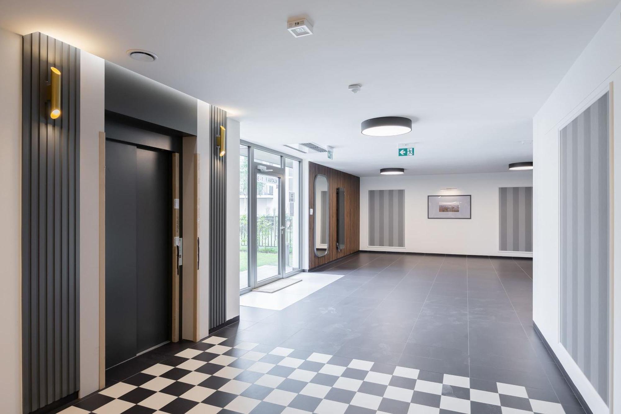 Apartment Sarmacka Wilanow With Parking, Sauna & Gym By Noclegi Renters 华沙 外观 照片
